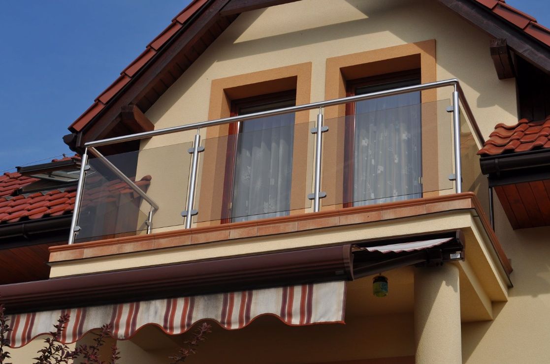 Zábradlí nerez - sloupek s bočním kotvením